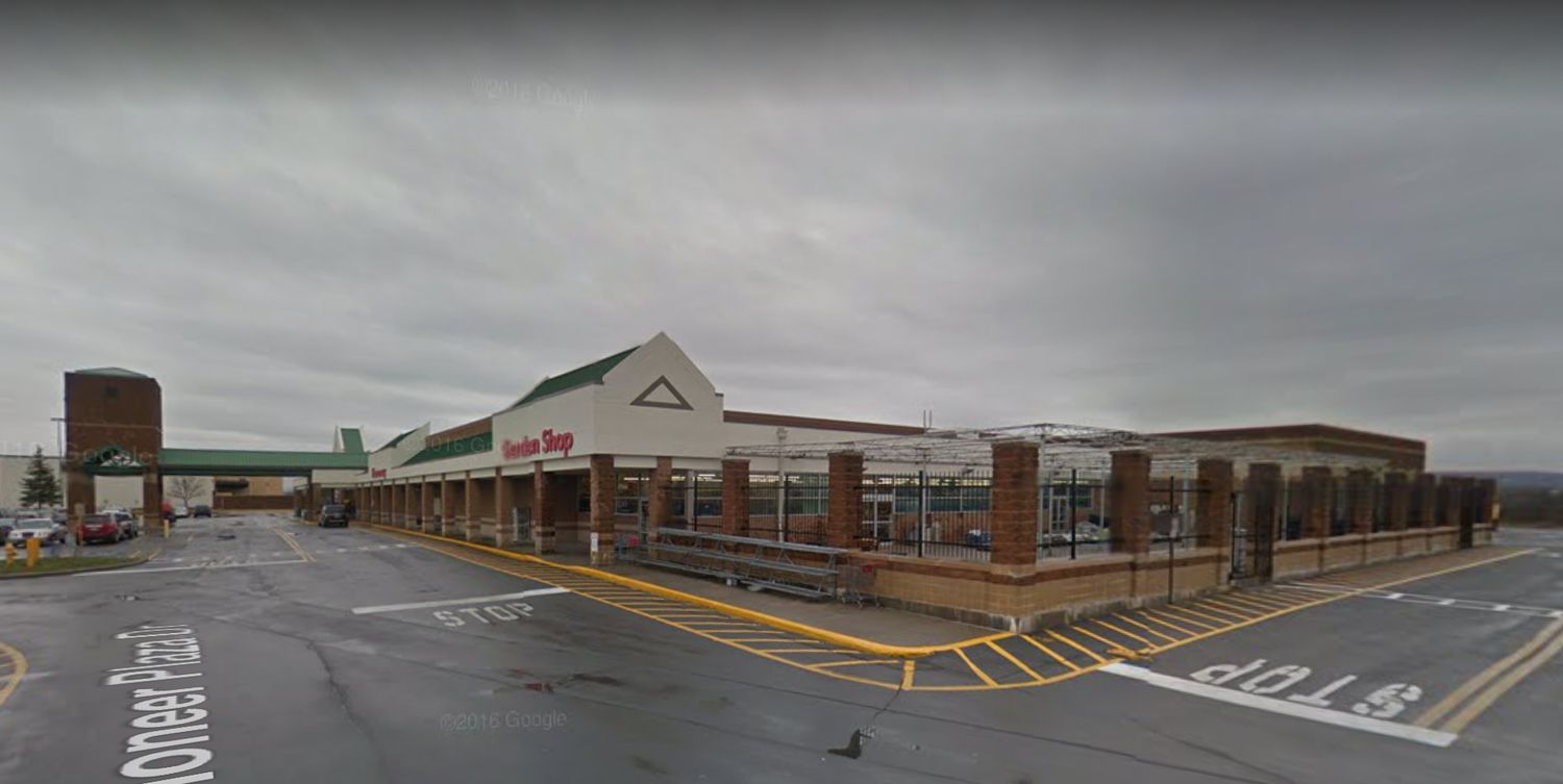 The Plaza at Salmon Run: 21082 Pioneer Plaza Dr, Watertown, NY 13601